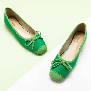Green Women's Flats